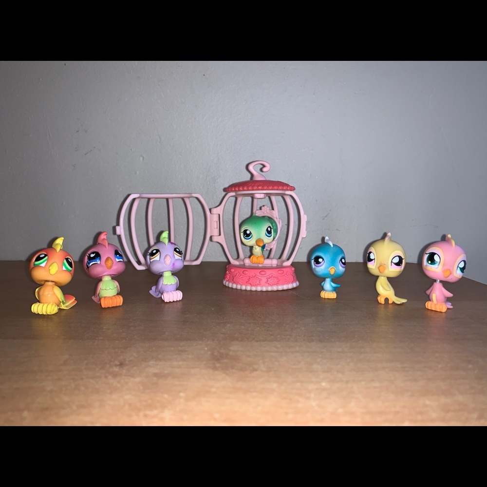 Littlest pet shop lot of 8